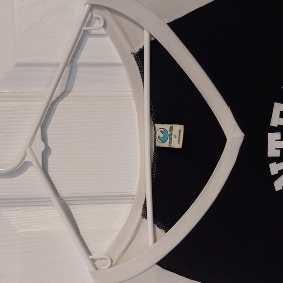 Graphic Tee "Monterey CA" - Picture 3 of 8